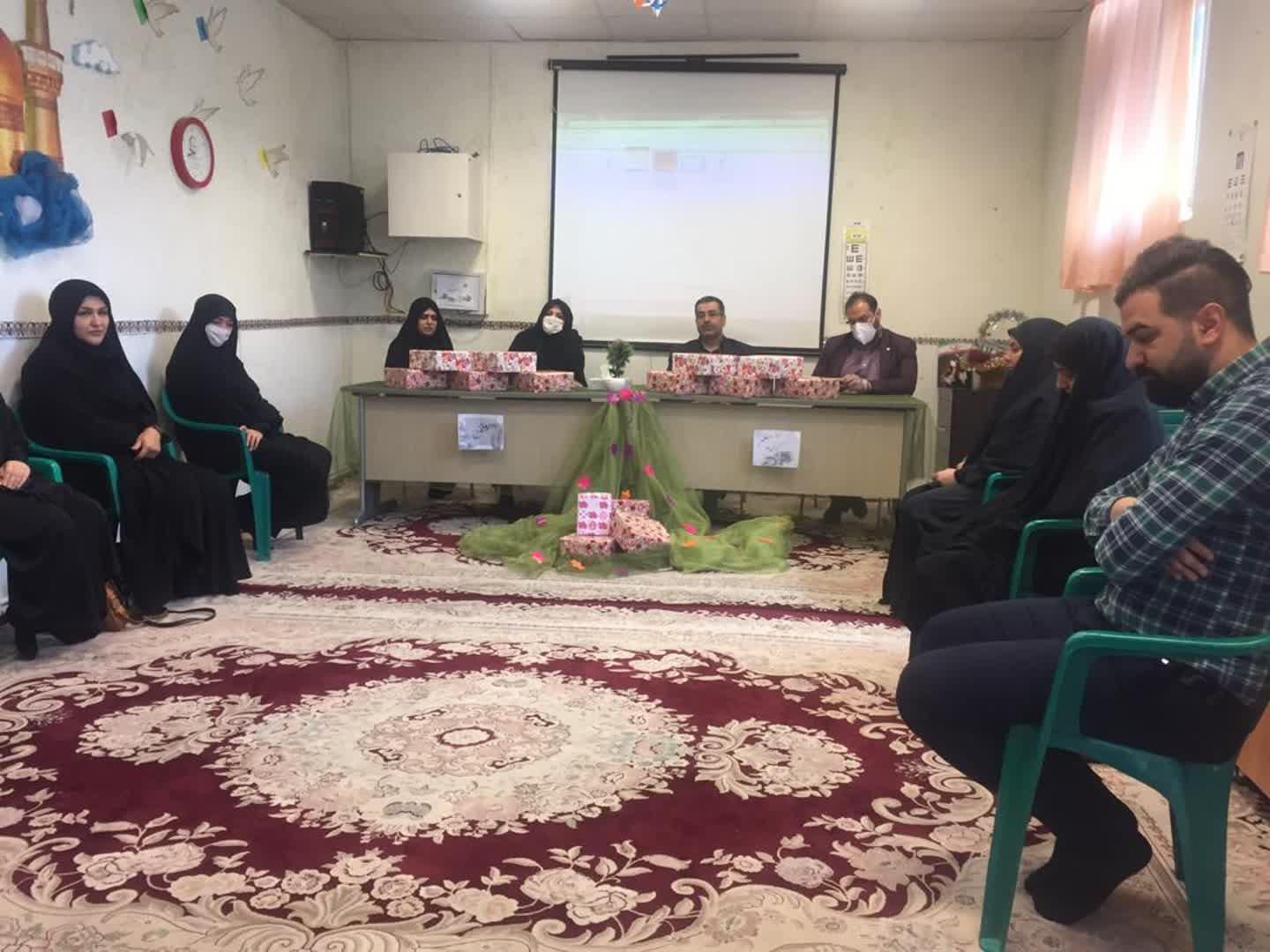 تقدیر از معلمان و مربیان مدارس مهاد با حضور مدیر عامل و مسئولین مؤسسه مهاد اصفهان